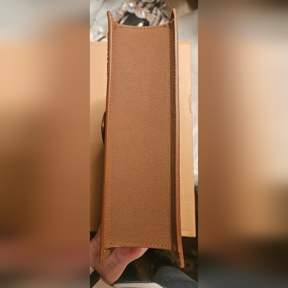 Jacquemus Le Grand Bambino NWOT - Picture 5 of 10